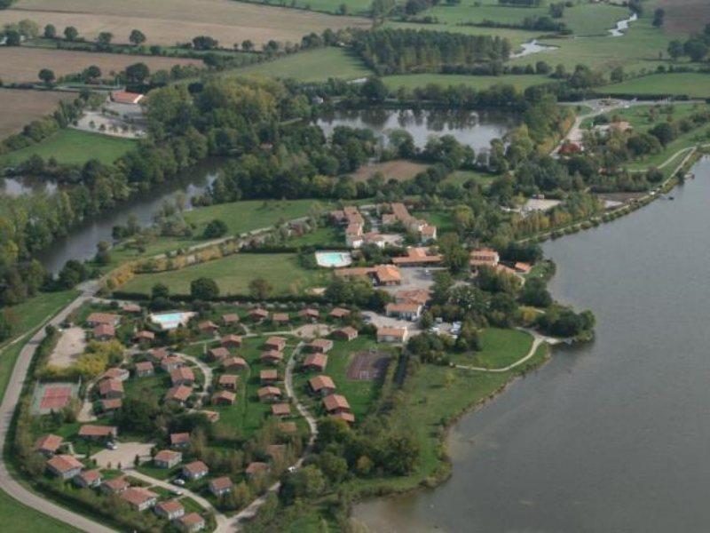 Terres De France - Natura Pescalis 3* Moncoutant
